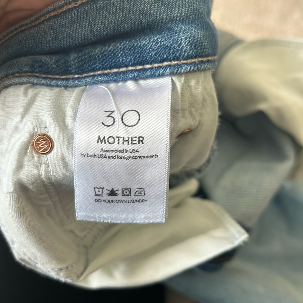 MOTHER High Rise Blue Jeans with Signature Stitching - Picture 5 of 6